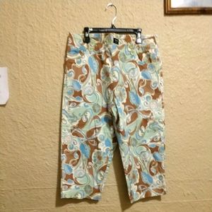 Nicole Miller Capri's Women's Paisley Design Pockets Button Front Size 10